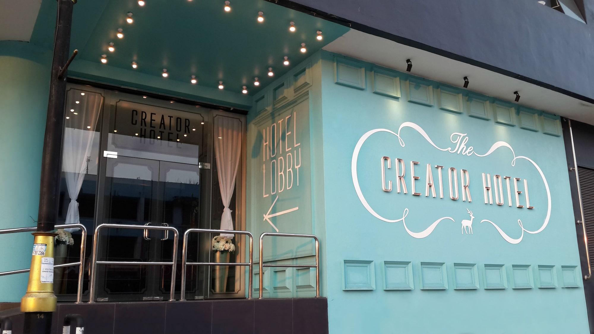 Creator Hotel Kulai Buitenkant foto