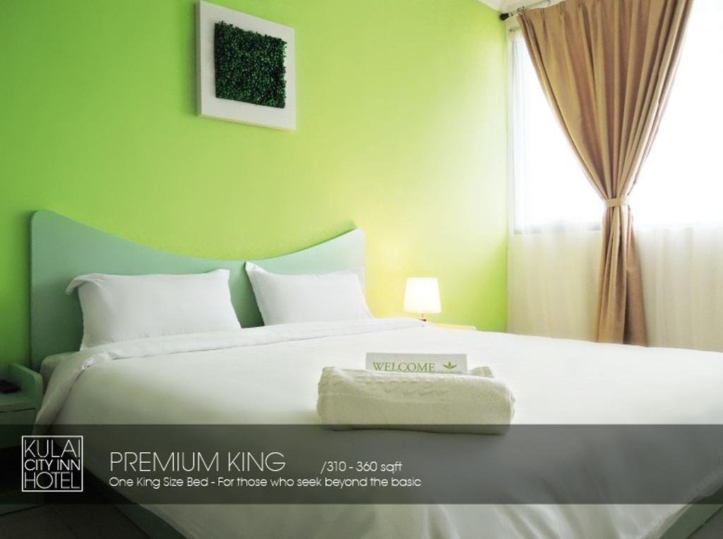 Creator Hotel Kulai Buitenkant foto